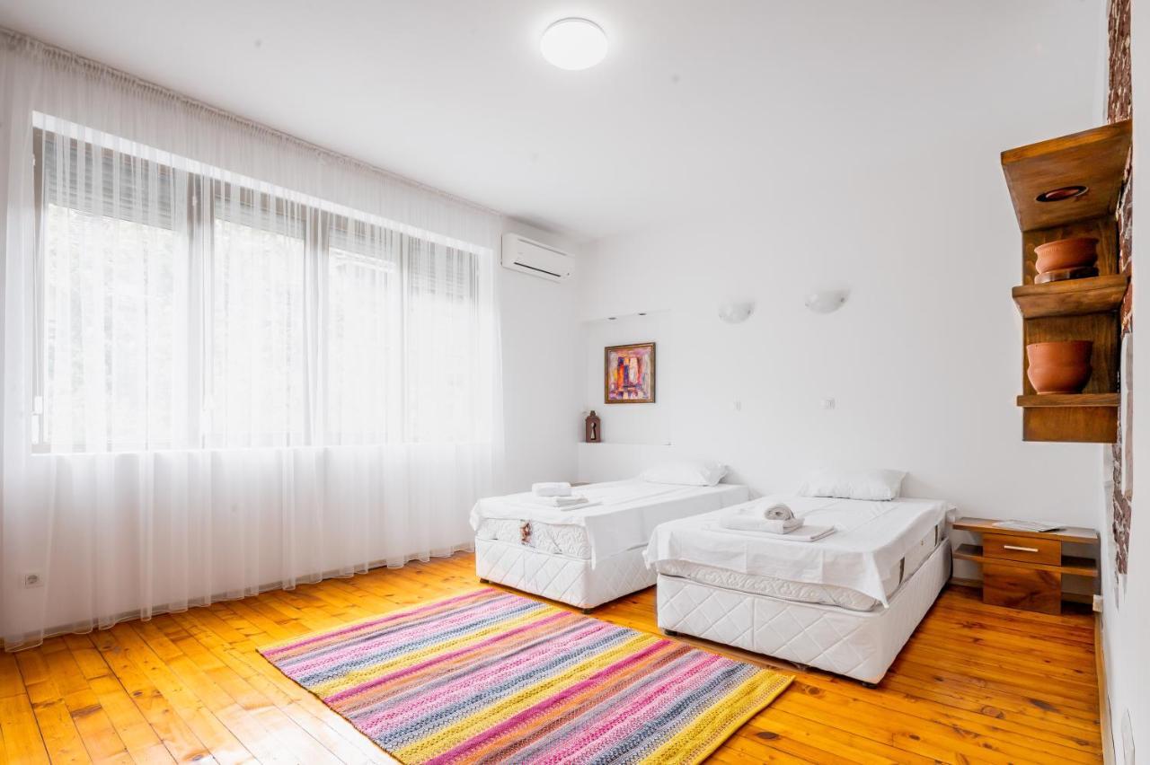 Sofia'S Vintage Gem: Spacious 2Bd Flat On Solunskaアパートメント エクステリア 写真