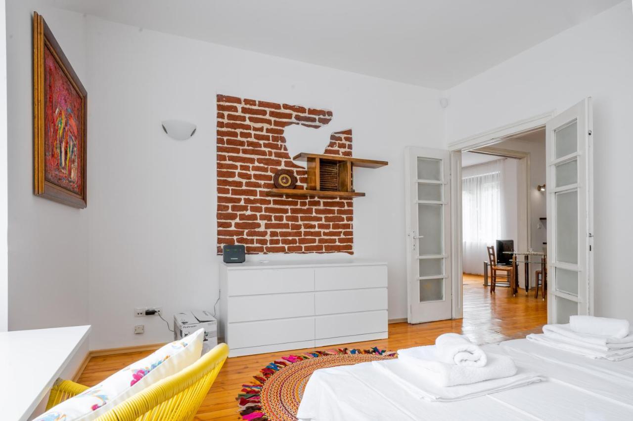 Sofia'S Vintage Gem: Spacious 2Bd Flat On Solunskaアパートメント エクステリア 写真
