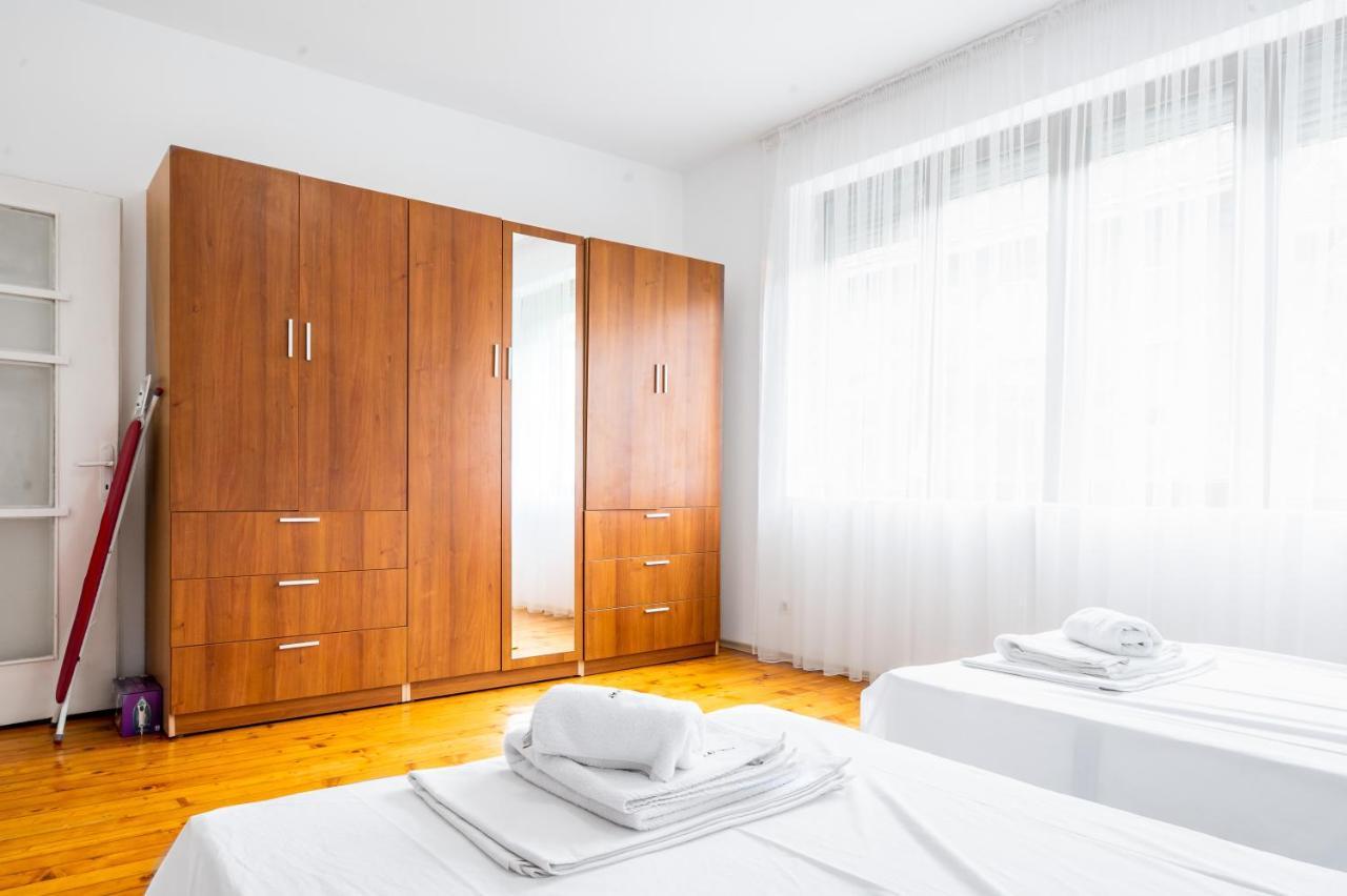 Sofia'S Vintage Gem: Spacious 2Bd Flat On Solunskaアパートメント エクステリア 写真